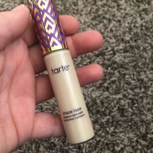 Tarte Shape Tape in fair neutral